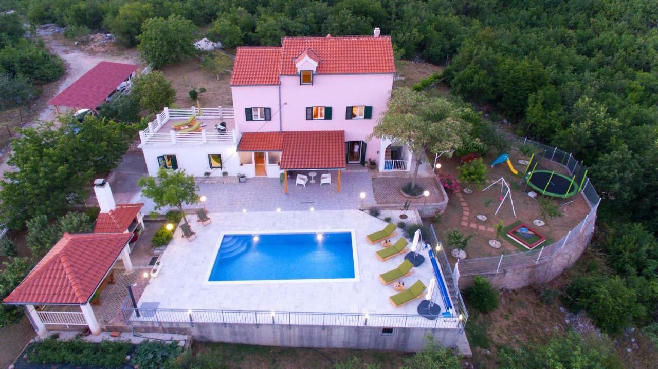 Holiday Home Koprivno Ngoại thất bức ảnh